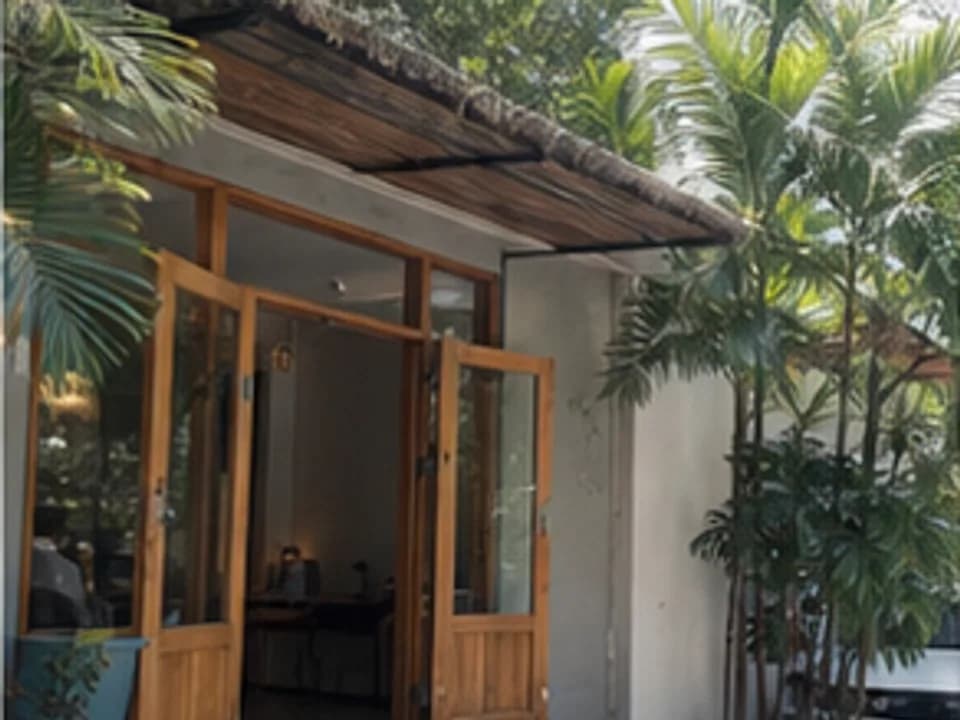 Phuket Palm Salon