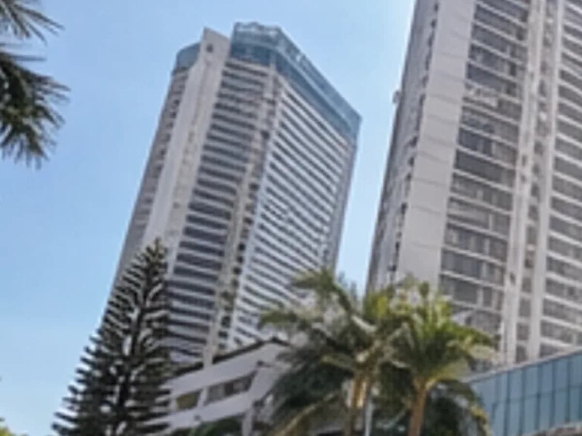 Furnished Studio near Greenbelt Makati detail photo