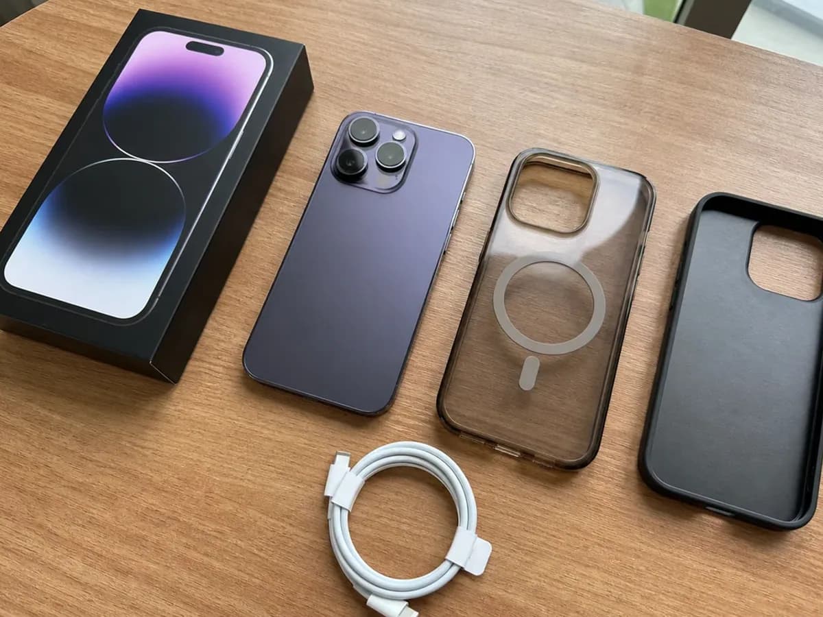 iPhone 14 Pro 256GB Deep Purple detail photo