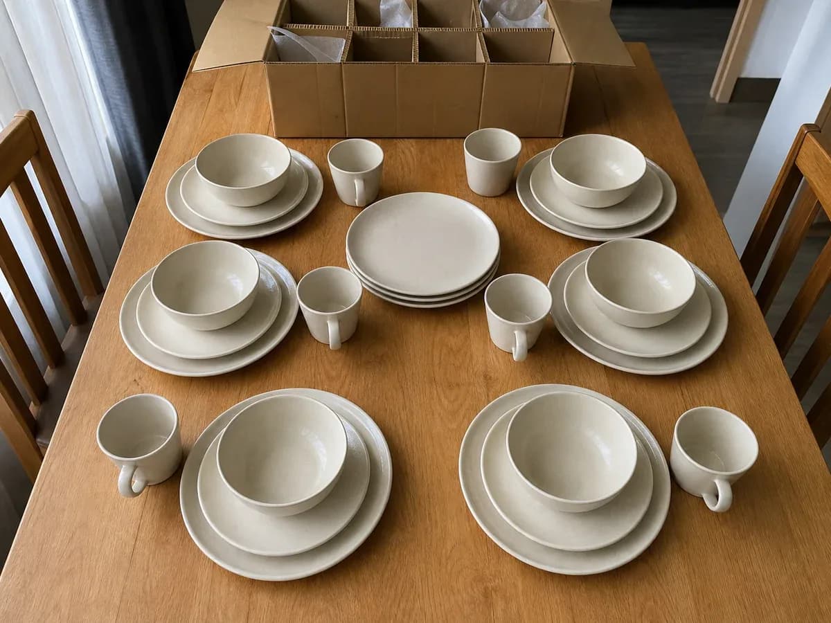 Neutral Ceramic Dinner Set sample listing photo