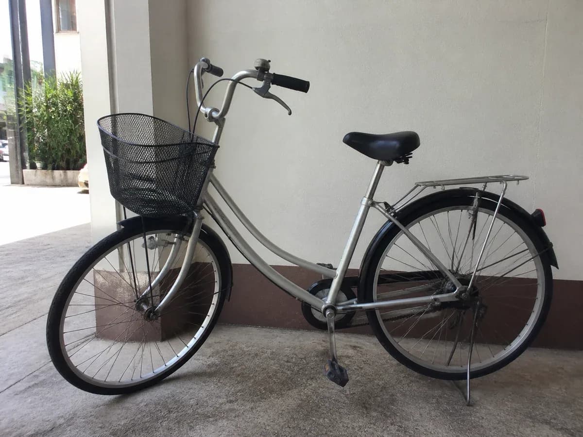 Folding City Bike with Rear Rack sample listing photo