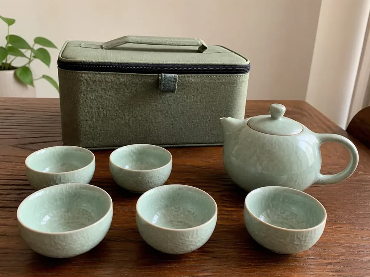 Handmade Celadon Tea Set for Five detail photo